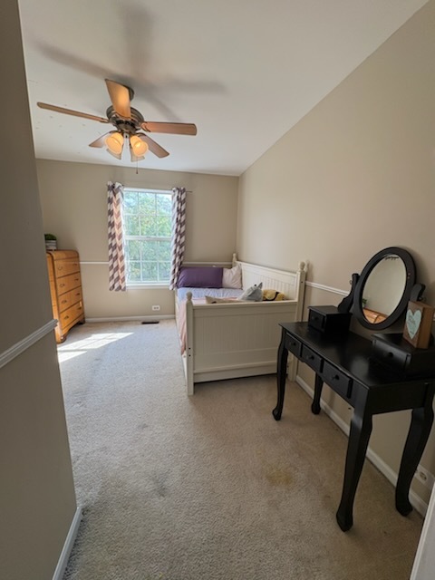 2038 College Green Drive Elgin, IL 60123 - Photo 13 of 21