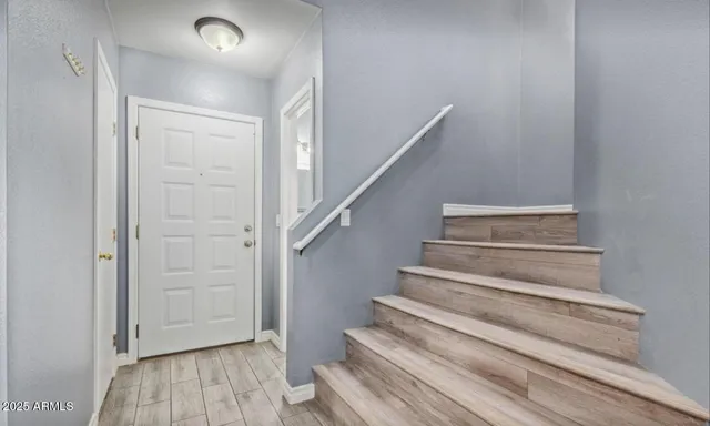 $1,900 | 280 South Elizabeth Way, Unit 14, Chandler, AZ 85225