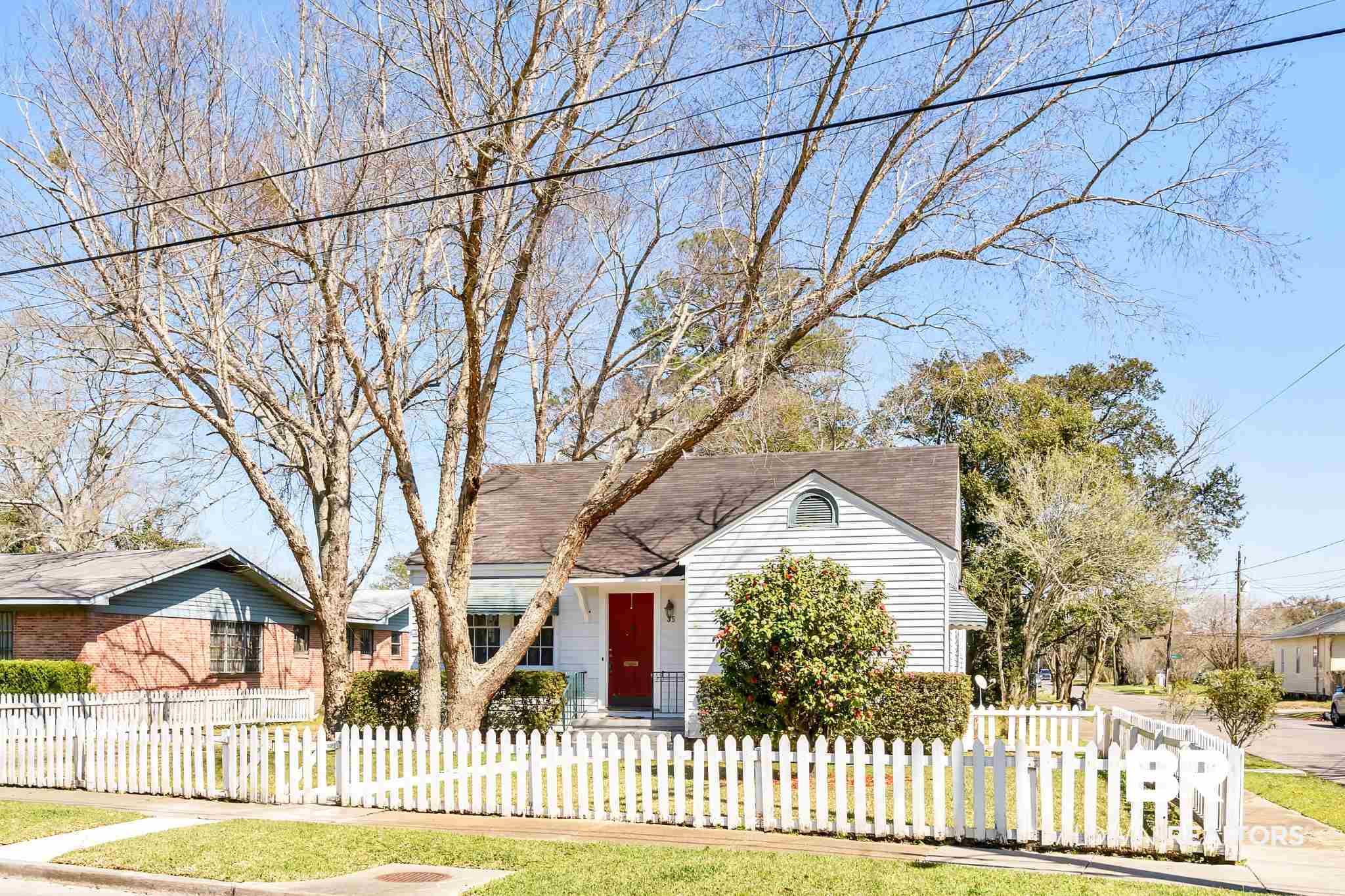 35 Houstreeton Street Mobile, AL 36606 - Photo 2 of 11