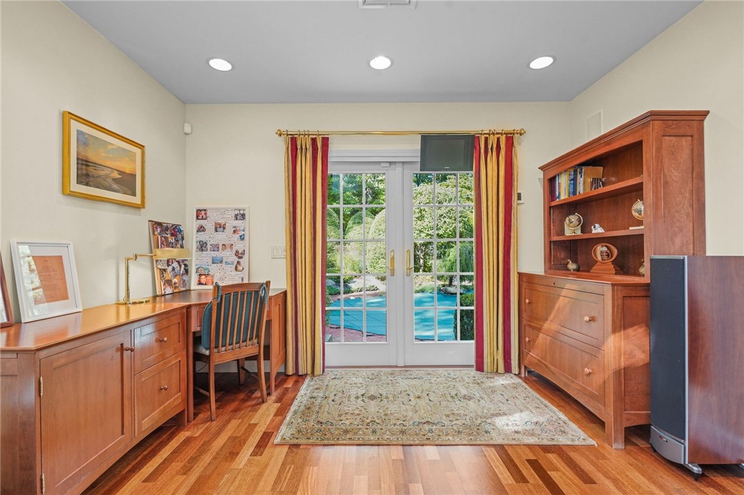 161 Gilbert Stuart Drive Warwick, RI 02818 - Photo 29 of 50