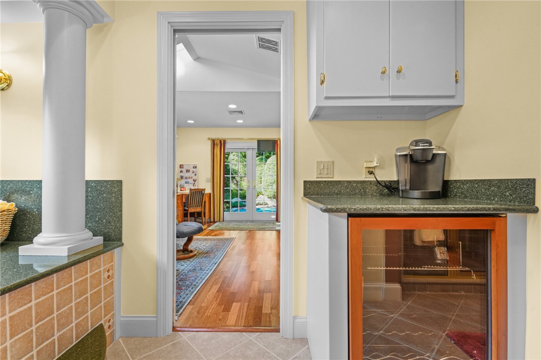 161 Gilbert Stuart Drive Warwick, RI 02818 - Photo 33 of 50