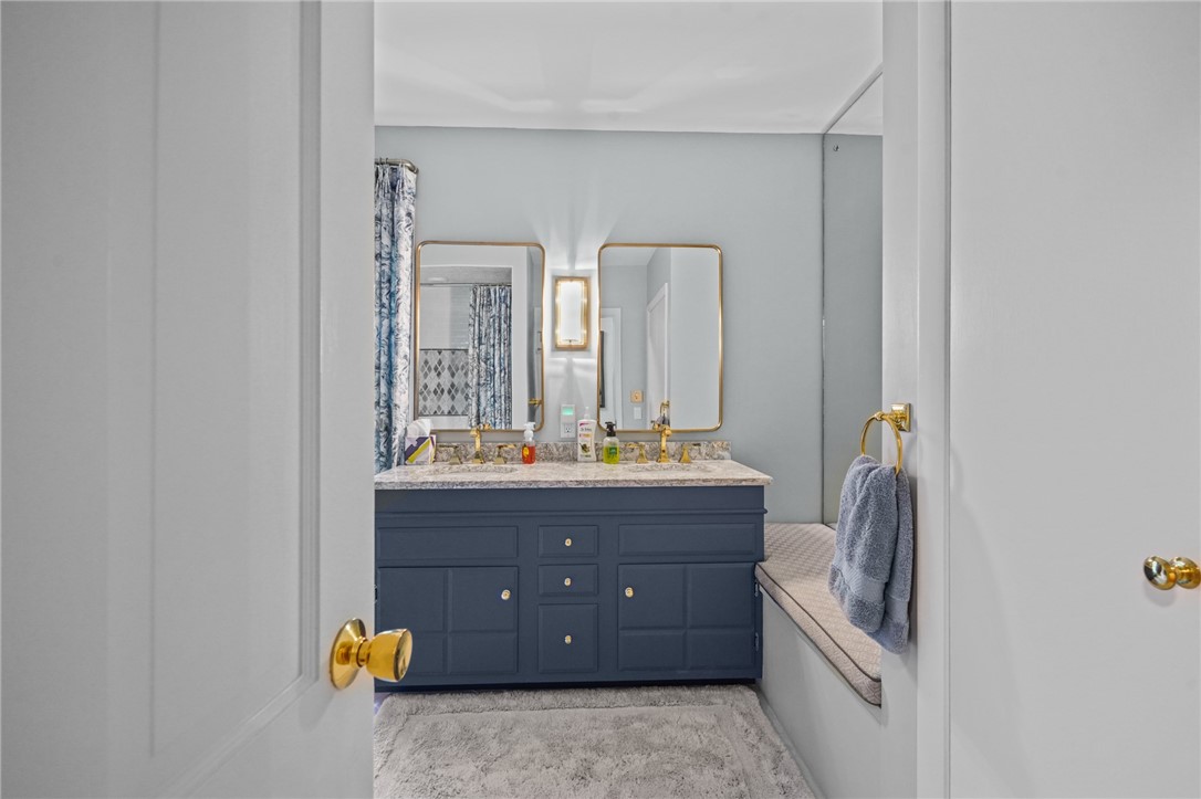 161 Gilbert Stuart Drive Warwick, RI 02818 - Photo 38 of 50