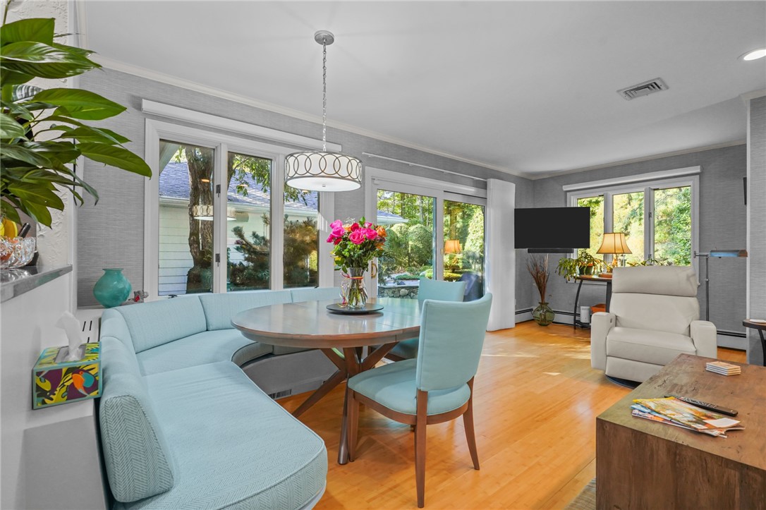 161 Gilbert Stuart Drive Warwick, RI 02818 - Photo 5 of 50