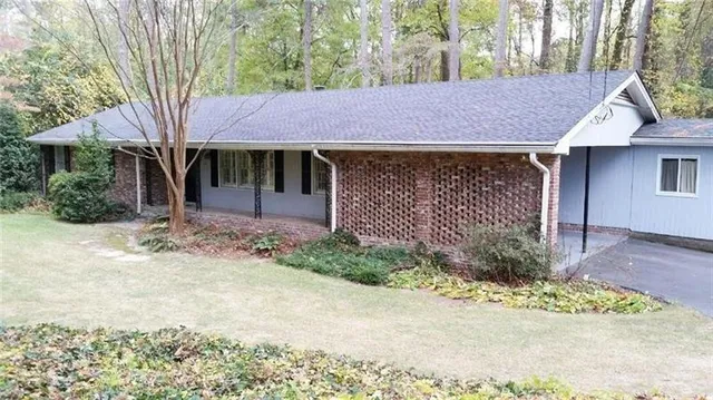 $3,200 | 276 Colewood Way Northwest, Sandy Springs, GA 30328