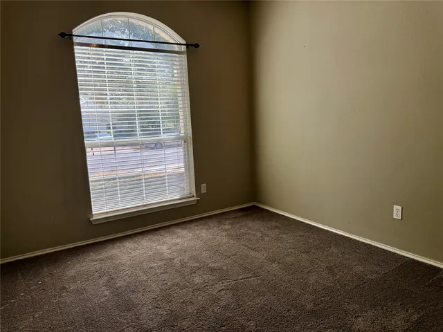 $2,100 | 808 Sunflower Drive, Pflugerville, TX 78660