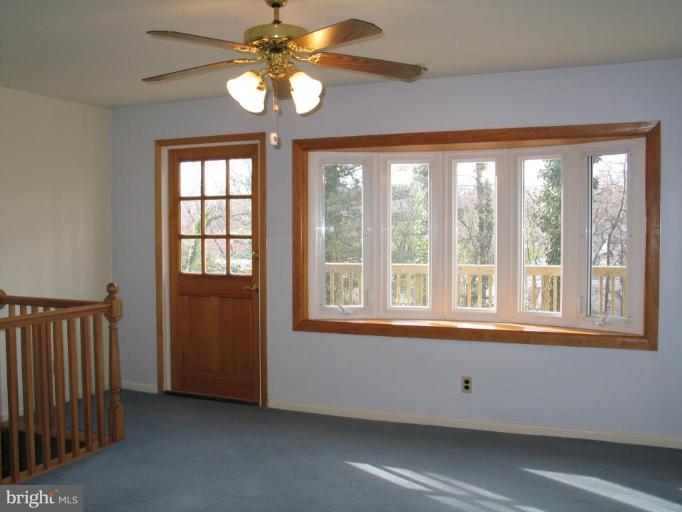 2905 Ivydale Street Silver Spring, MD 20902 - Photo 3 of 16 Family Room