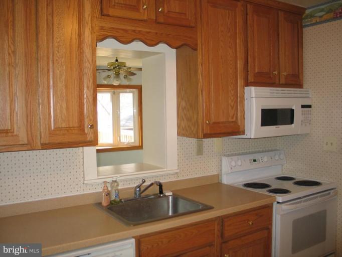 2905 Ivydale Street Silver Spring, MD 20902 - Photo 9 of 16 Kitchen #2
