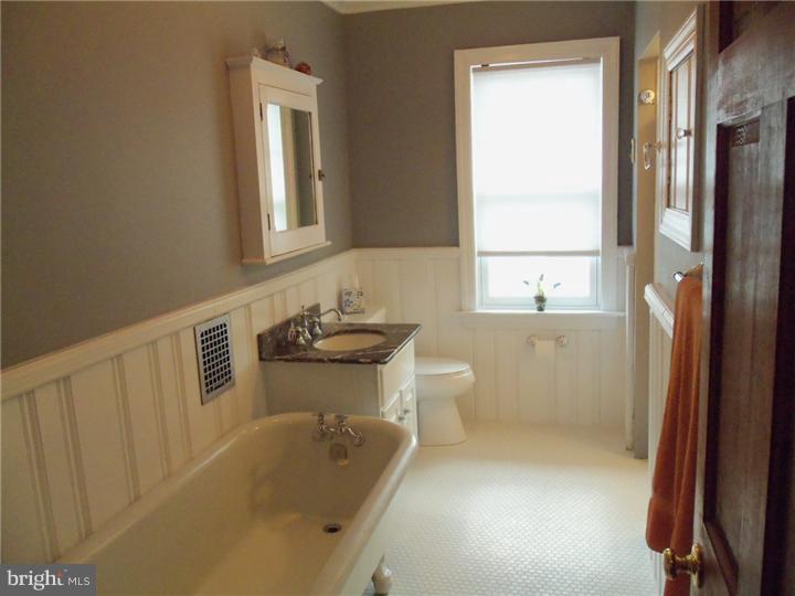 131 Township Line Road Jenkintown, PA 19095 - Photo 16 of 25 Bathroom