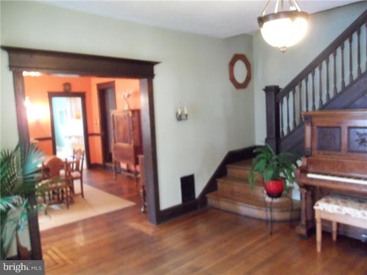 131 Township Line Road Jenkintown, PA 19095 - Photo 4 of 25 Foyer