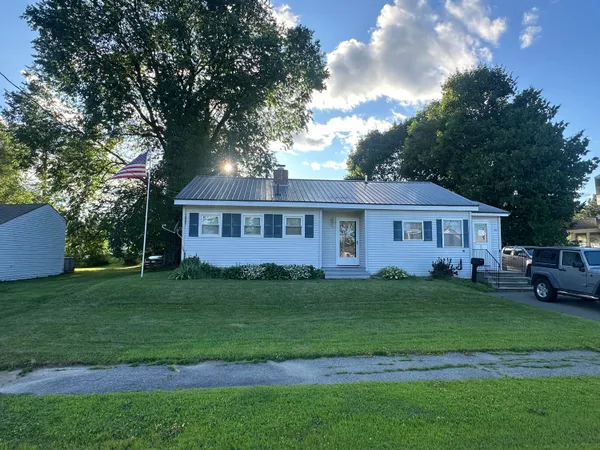 $207,000 | 48 Beech Street, East Millinocket, ME 04430