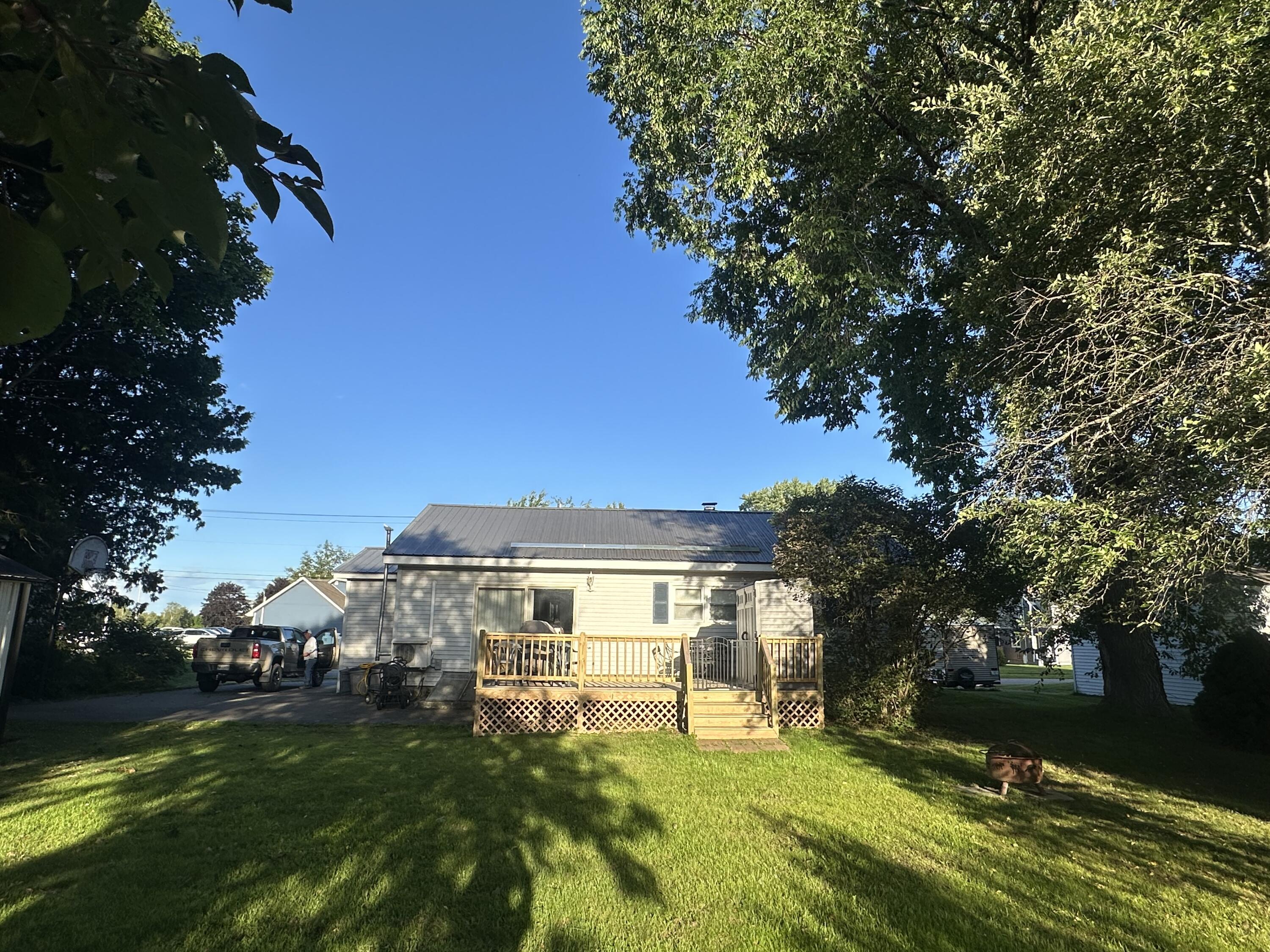 48 Beech Street East Millinocket, ME 04430 - Photo 5 of 32 7A94FB14-E874-4859-A90C-840175A1C9E0