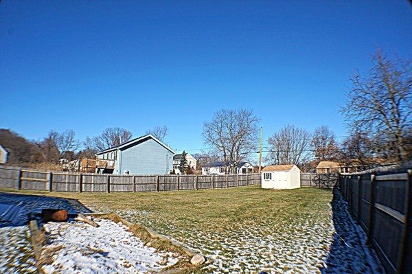 39 Booth Road Methuen, MA 01844 - Photo 2 of 25 Gallery Image 2