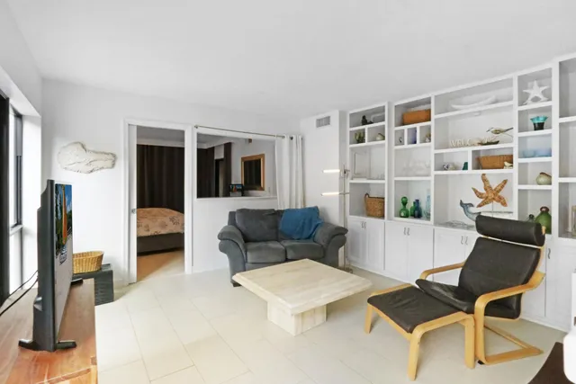 $3,950 | 1605 Highway 1, Unit 4B, Jupiter, FL 33477