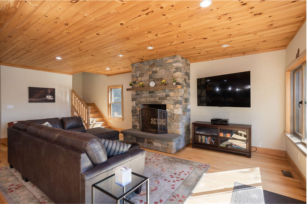 142 Lakewood Road Casco, ME 04015 - Photo 19 of 59 142 Lakewood Rd, Casco