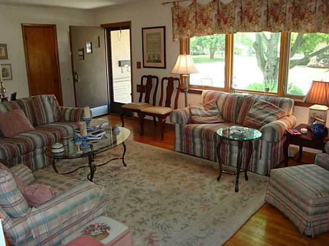 1920 Riverhill Road Columbus, OH 43221 - Photo 3 of 20 Gallery Image 3