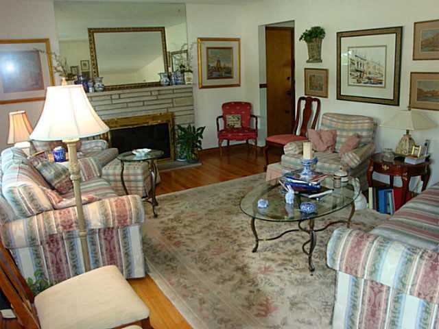 1920 Riverhill Road Columbus, OH 43221 - Photo 4 of 20 Gallery Image 4