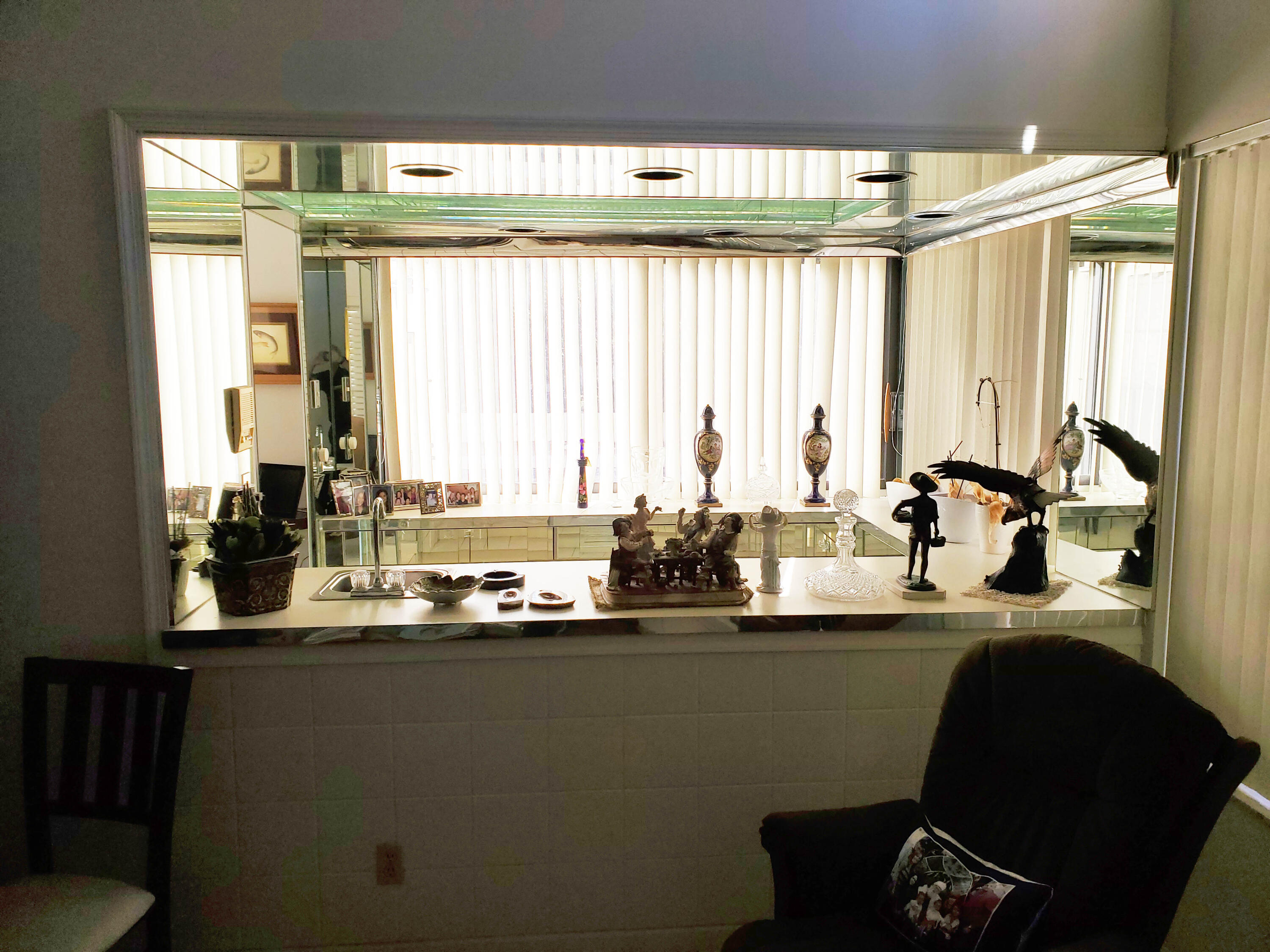 21742 Club Villa Terrace Boca Raton, FL 33433 - Photo 11 of 38 Wet Bar (1)