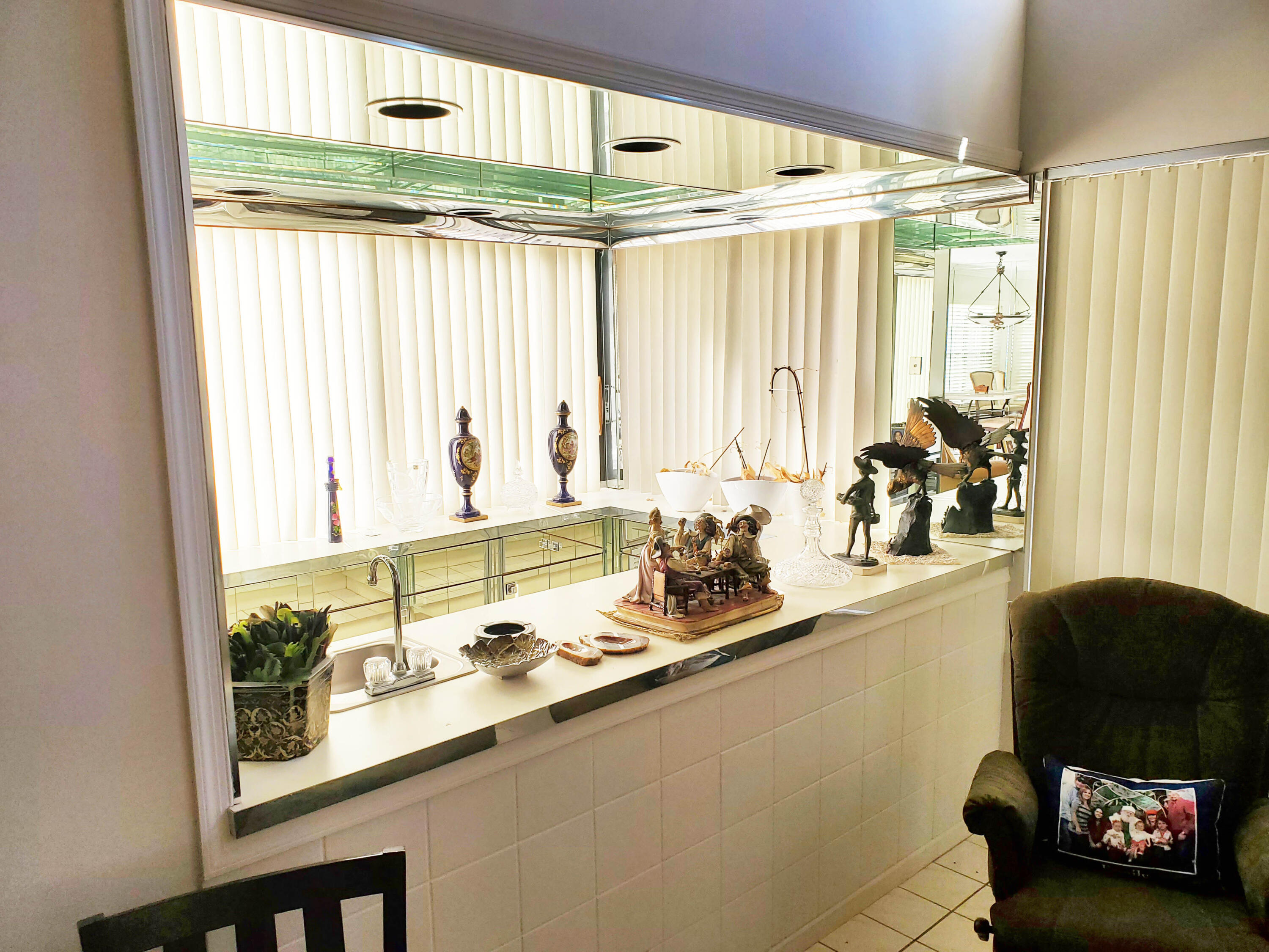 21742 Club Villa Terrace Boca Raton, FL 33433 - Photo 13 of 38 Wet Bar (3)