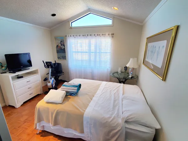 $5,500 | 21742 Club Villa Terrace, Boca Raton, FL 33433