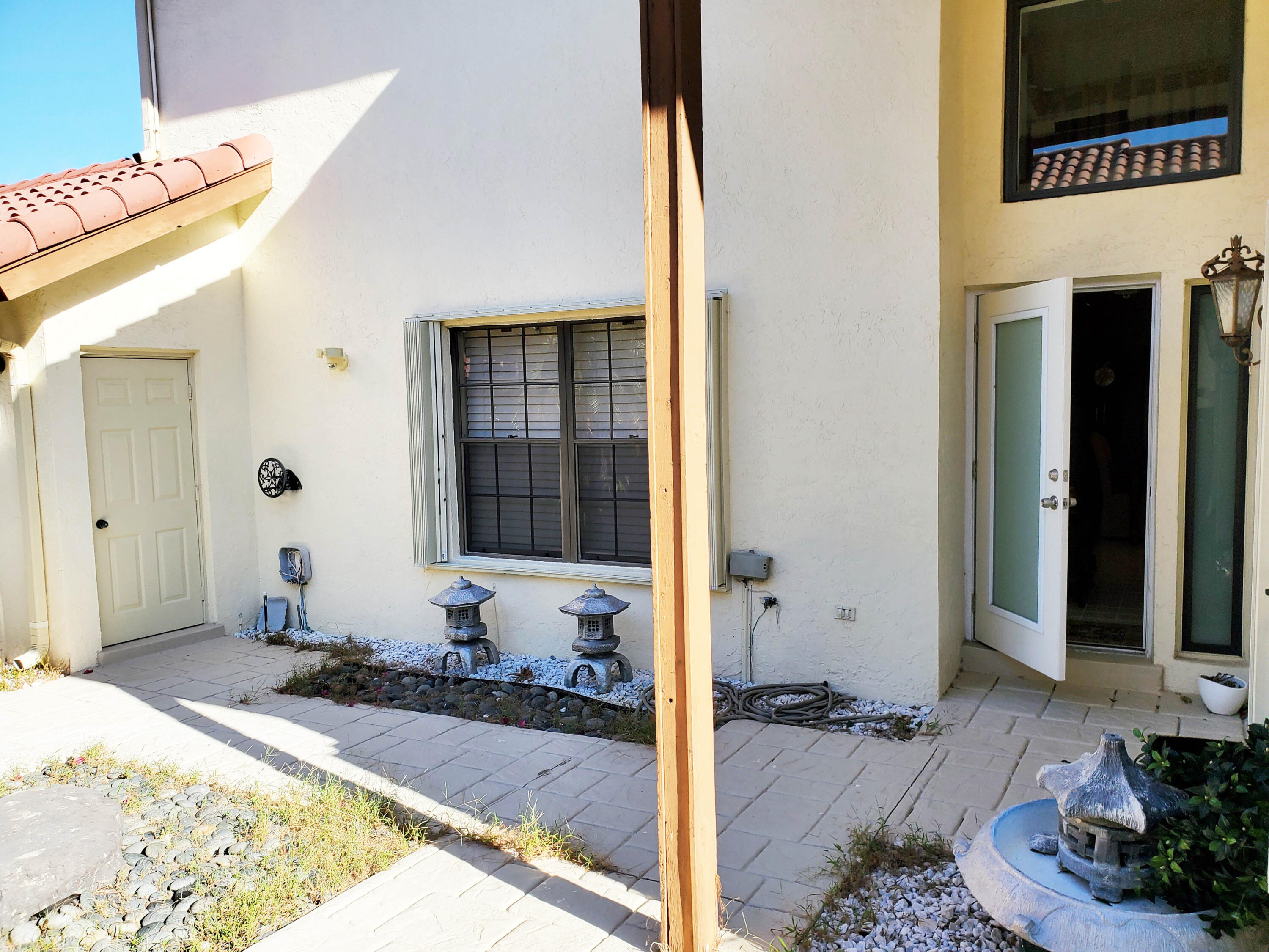 21742 Club Villa Terrace Boca Raton, FL 33433 - Photo 35 of 38 Side Entry (2)