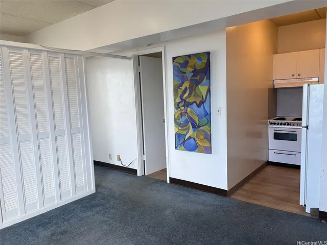 $1,350 | 1404 Kewalo Street, Honolulu, HI 96822