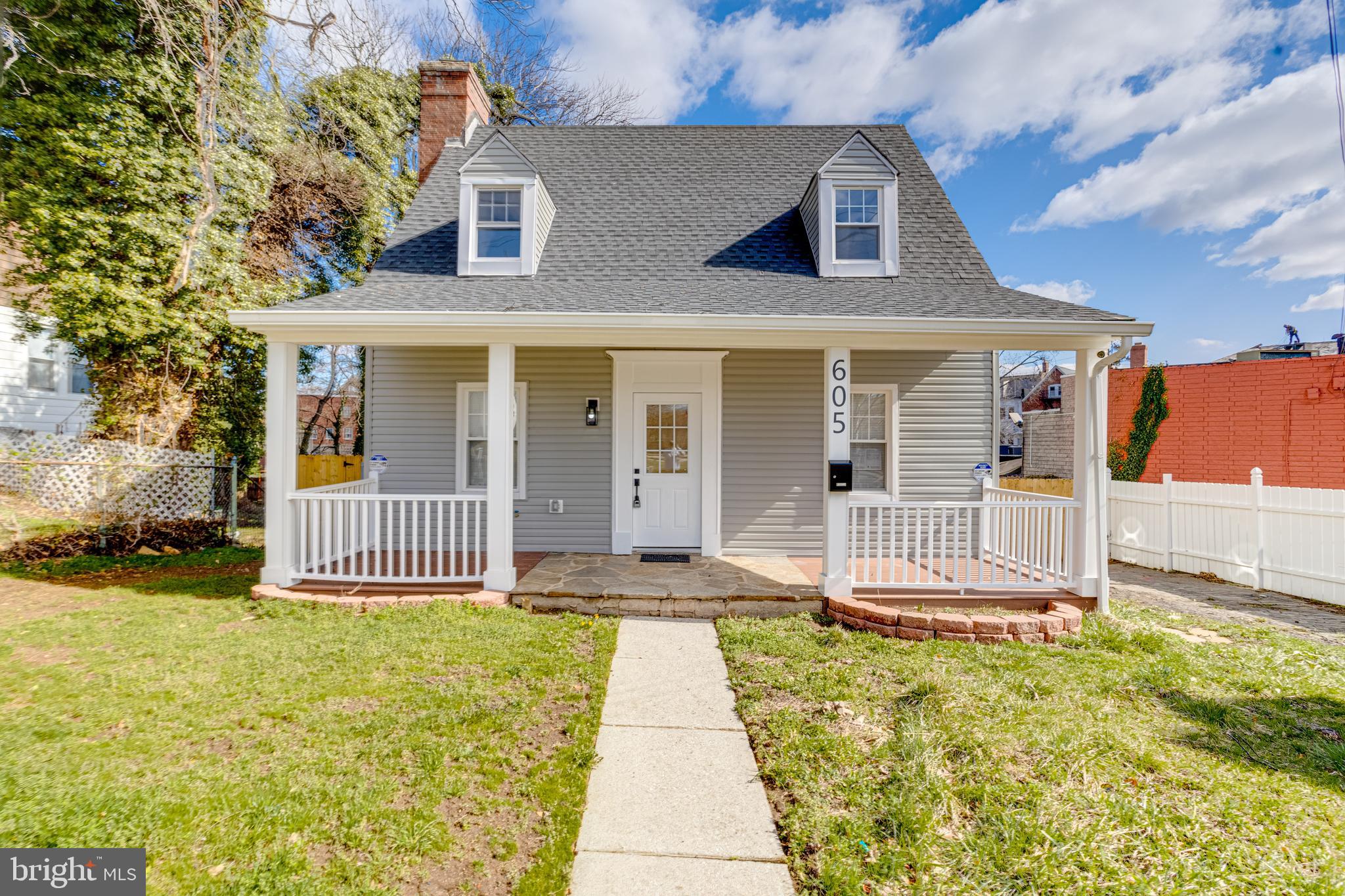 605 Walnut Avenue Baltimore, MD 21229 - Photo 1 of 80