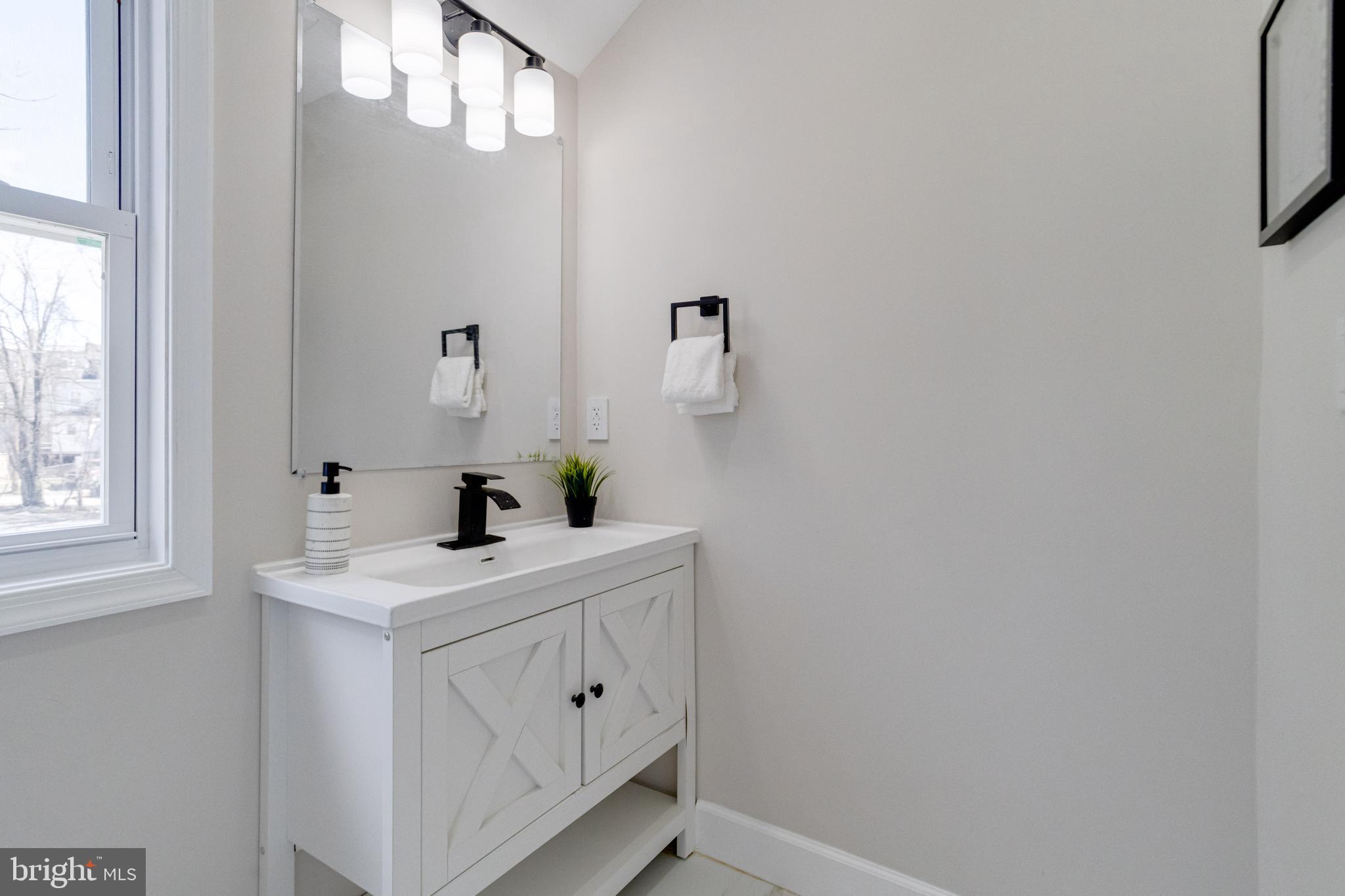 605 Walnut Avenue Baltimore, MD 21229 - Photo 46 of 80