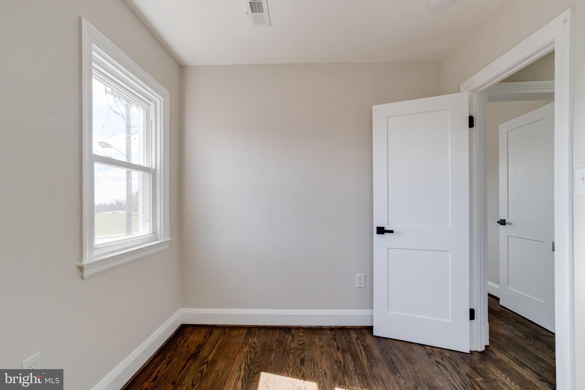 605 Walnut Avenue Baltimore, MD 21229 - Photo 48 of 80
