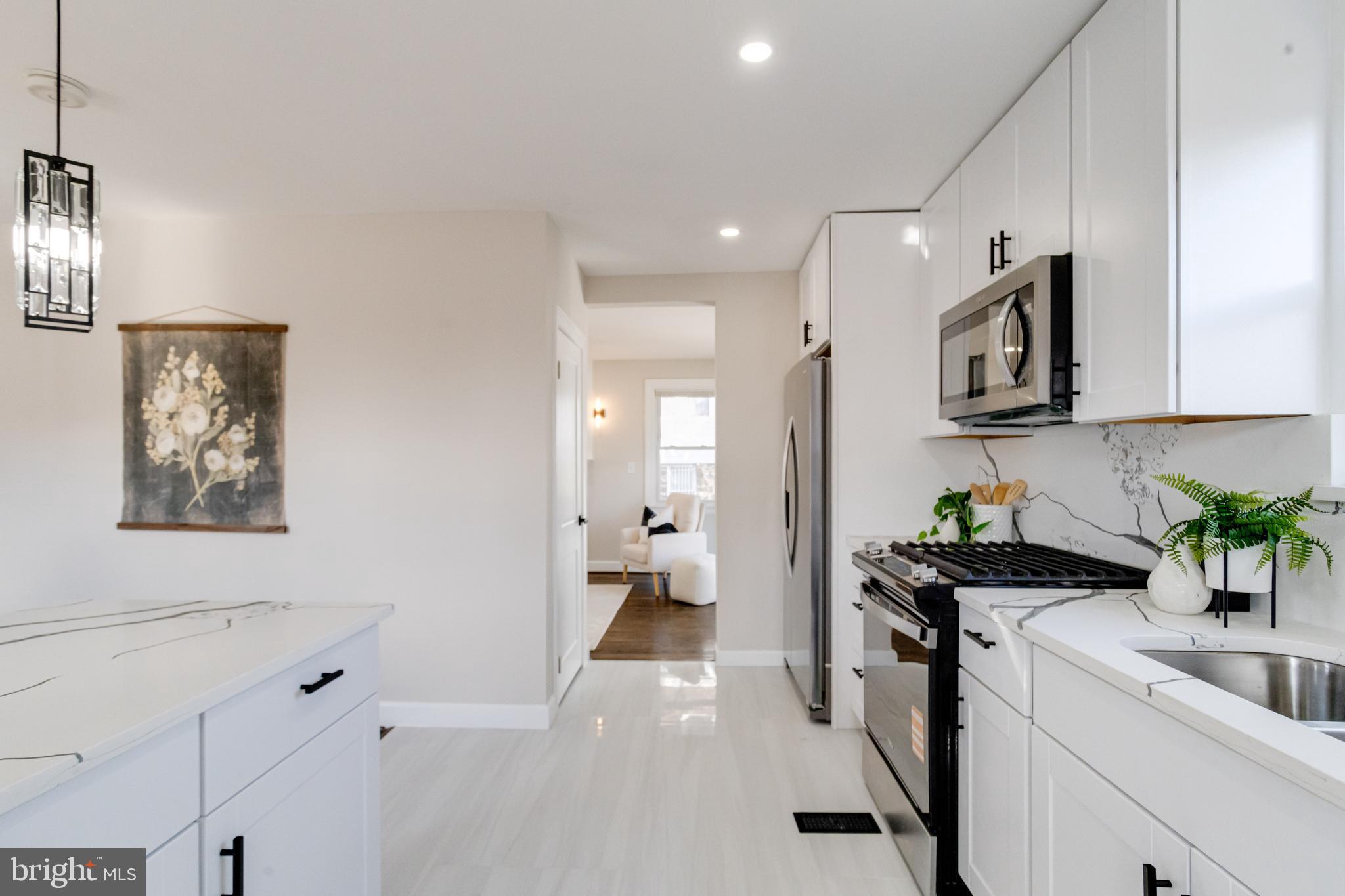 605 Walnut Avenue Baltimore, MD 21229 - Photo 10 of 80