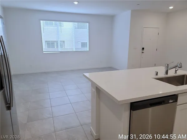$2,037 | 1524 Maya Crossing Avenue, Henderson, NV 89002