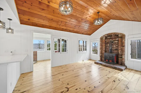 $499,999 | 37 Blueberry Hill, Greenwood Lake, NY 10925