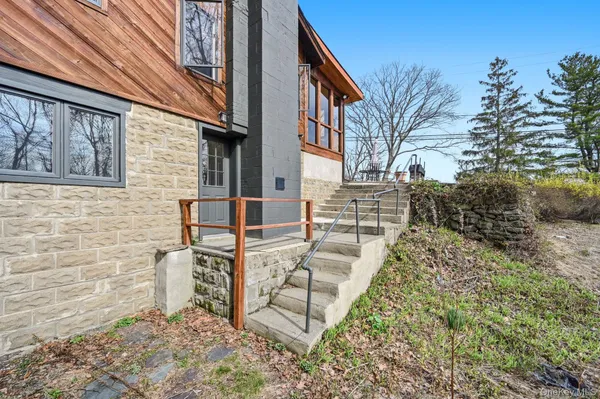 $499,999 | 37 Blueberry Hill, Greenwood Lake, NY 10925