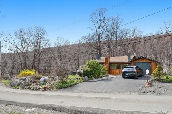 $499,999 | 37 Blueberry Hill, Greenwood Lake, NY 10925