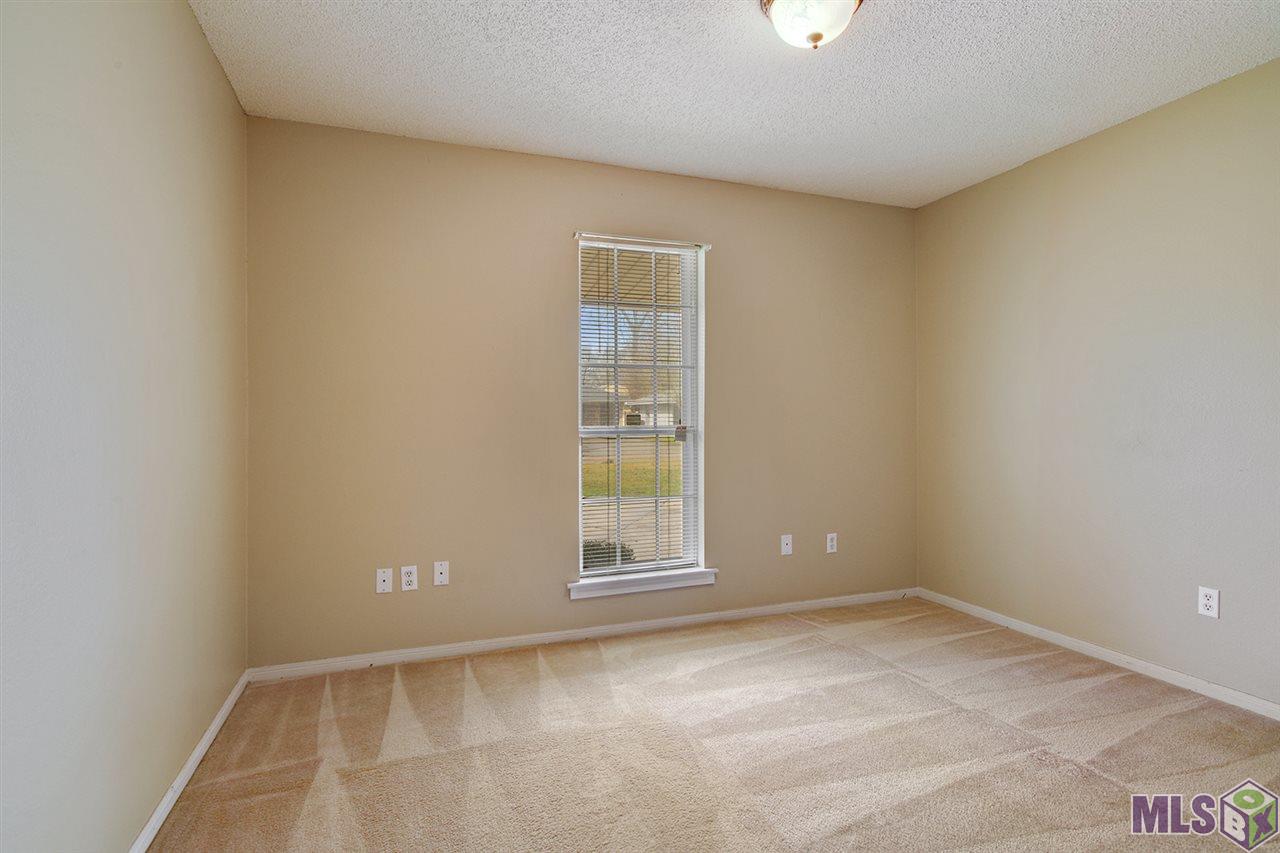 459 Kay Drive Baton Rouge, LA 70815 - Photo 12 of 16