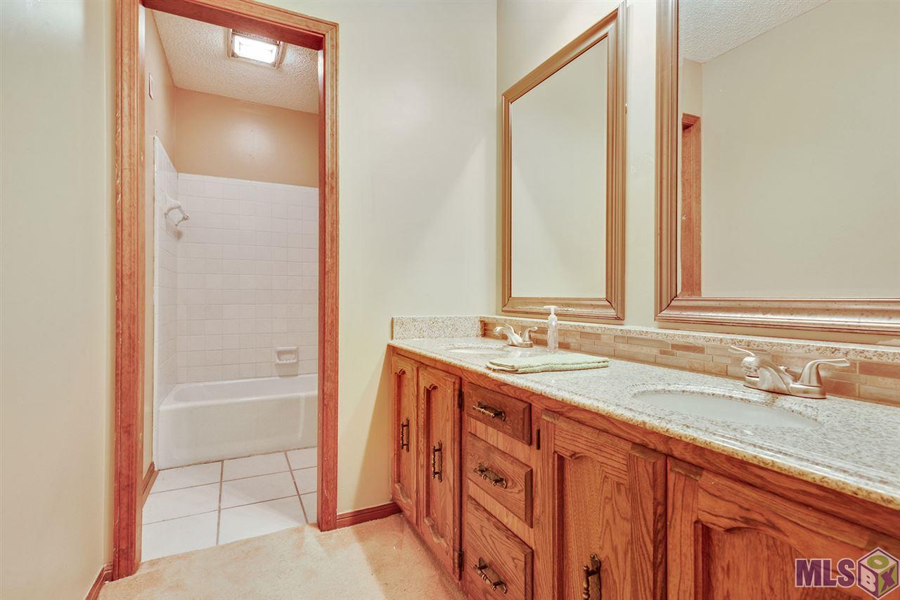 459 Kay Drive Baton Rouge, LA 70815 - Photo 13 of 16