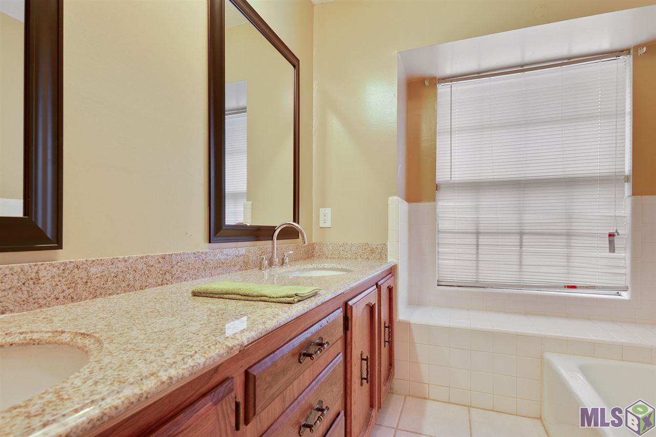 459 Kay Drive Baton Rouge, LA 70815 - Photo 10 of 16