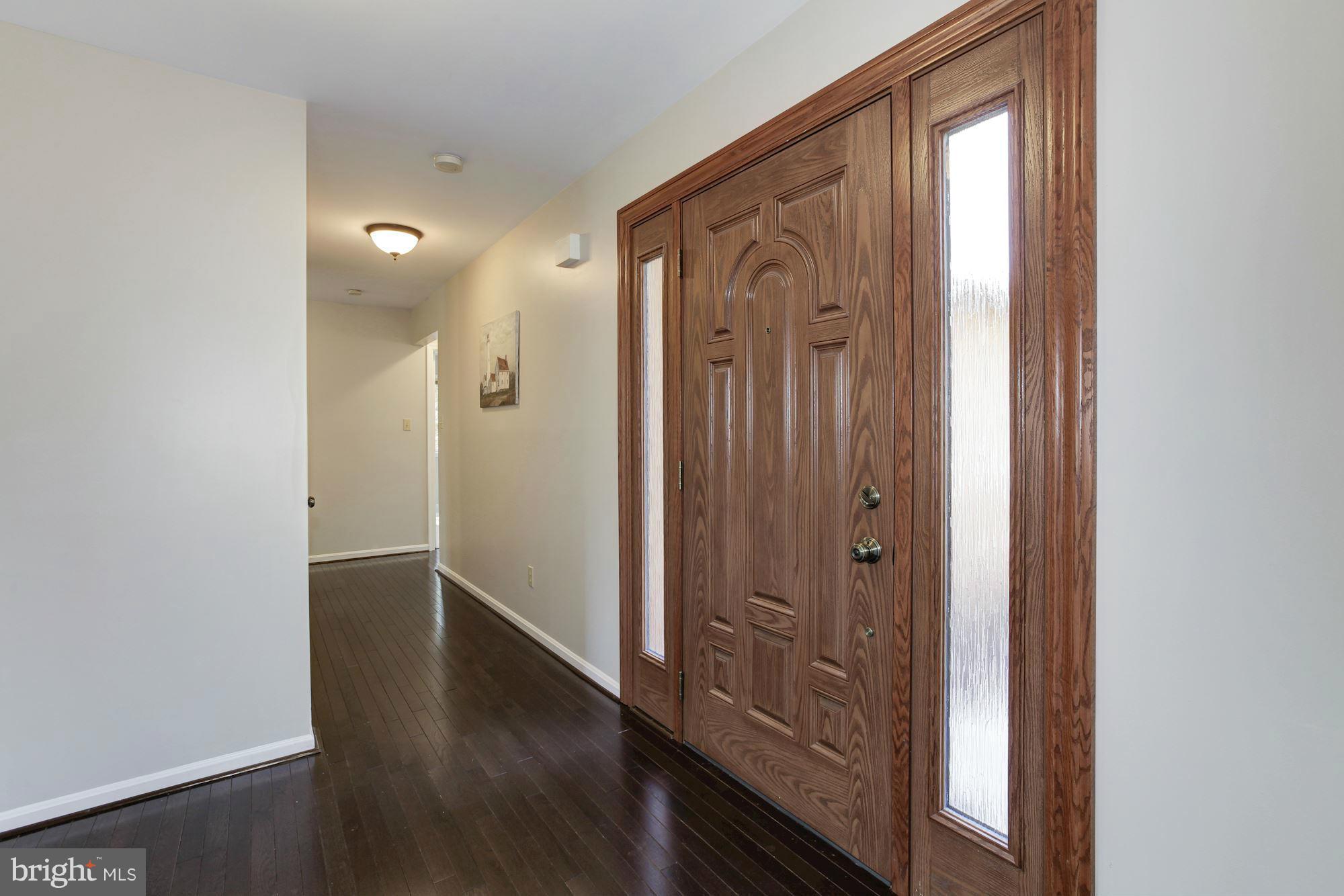 20905 Layton Ridge Drive Gaithersburg, MD 20882 - Photo 3 of 30 Interior (General)
