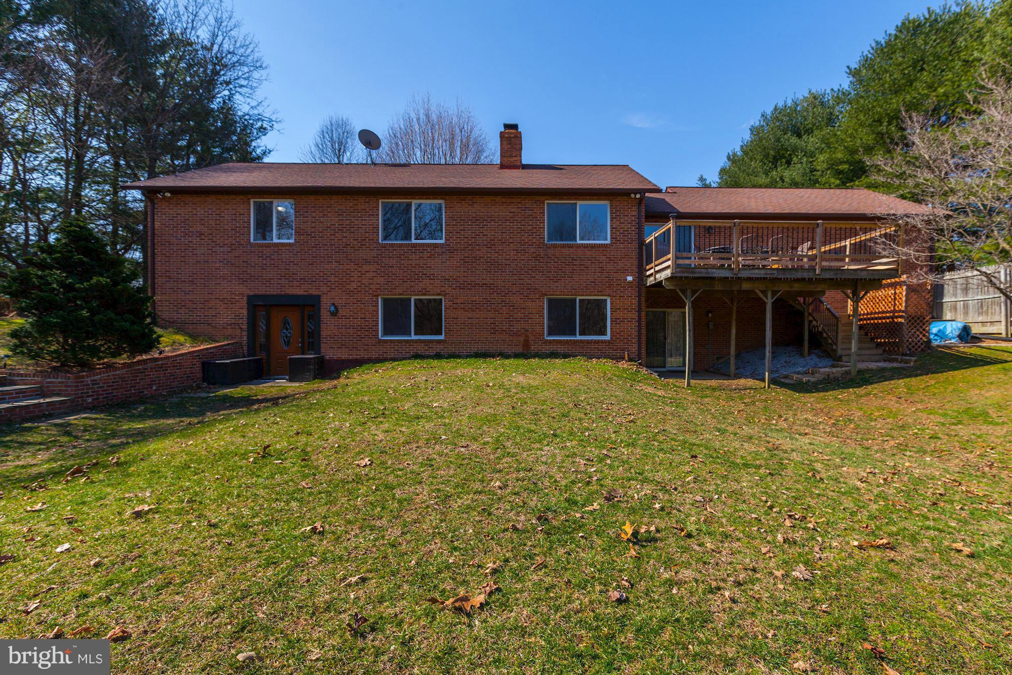 20905 Layton Ridge Drive Gaithersburg, MD 20882 - Photo 27 of 30 Exterior (Rear)
