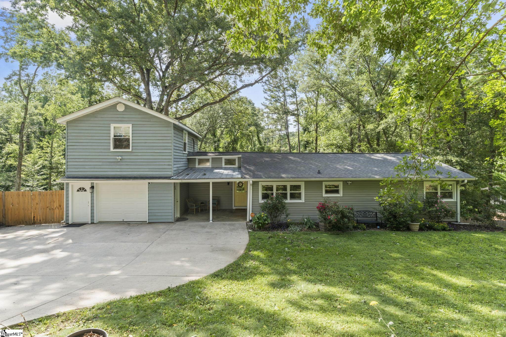 119 West Victoria Road Spartanburg, SC 29301 - Photo 1 of 50