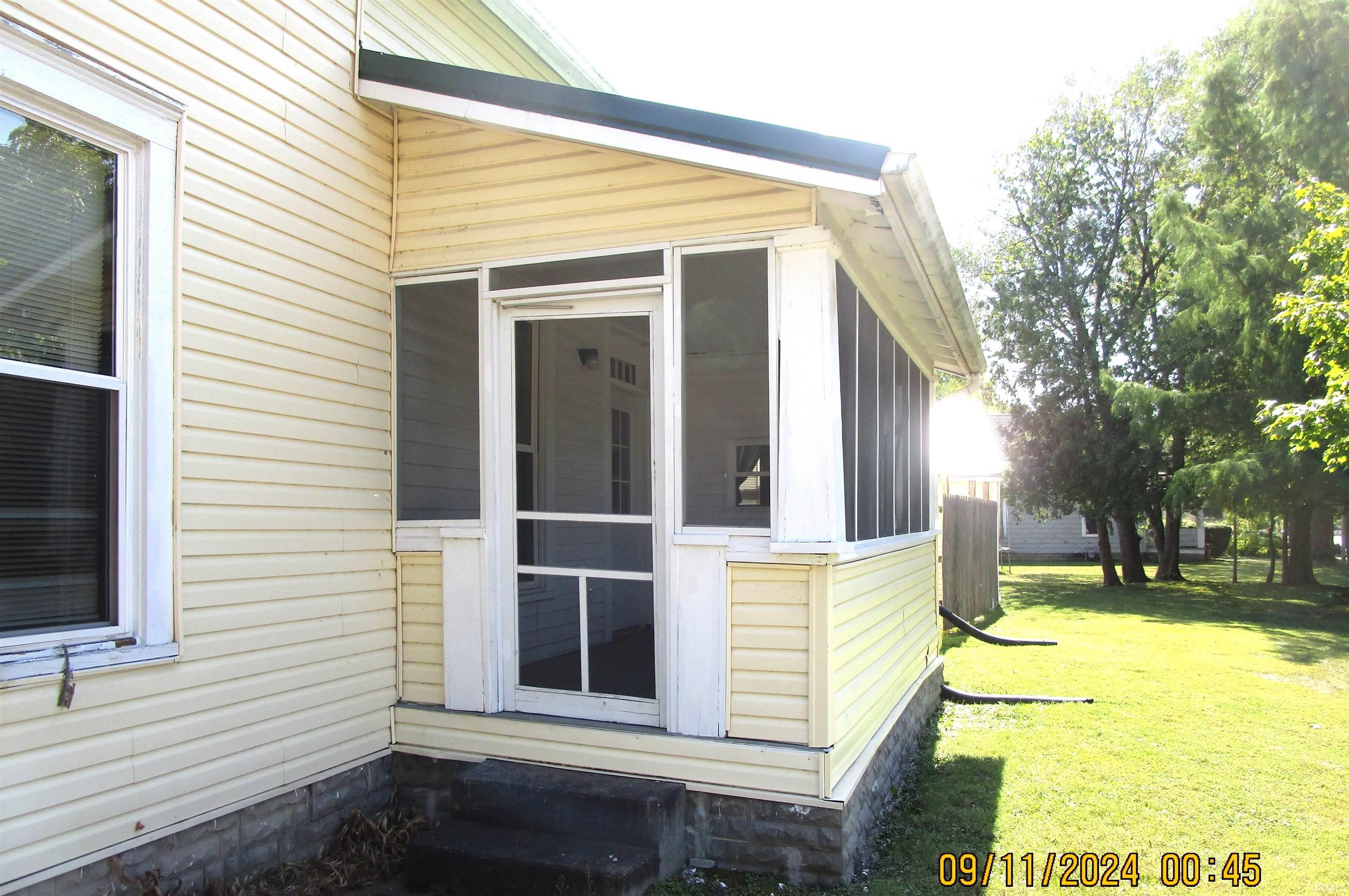 811 Winchester Street Decatur, IN 46733 - Photo 8 of 19