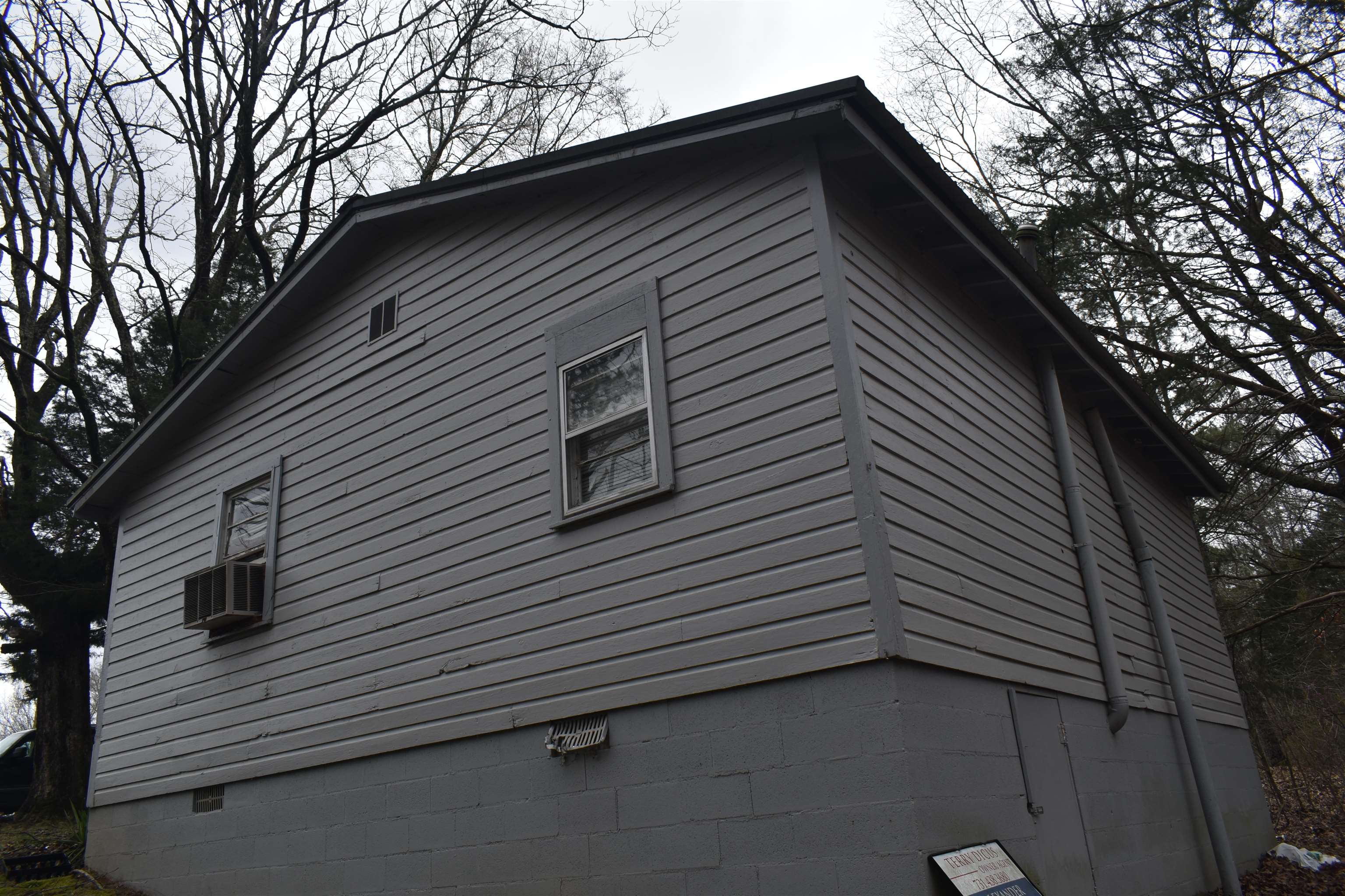 2489 Decaturville Road Decaturville, TN 38329 - Photo 3 of 12 Gallery Image 3