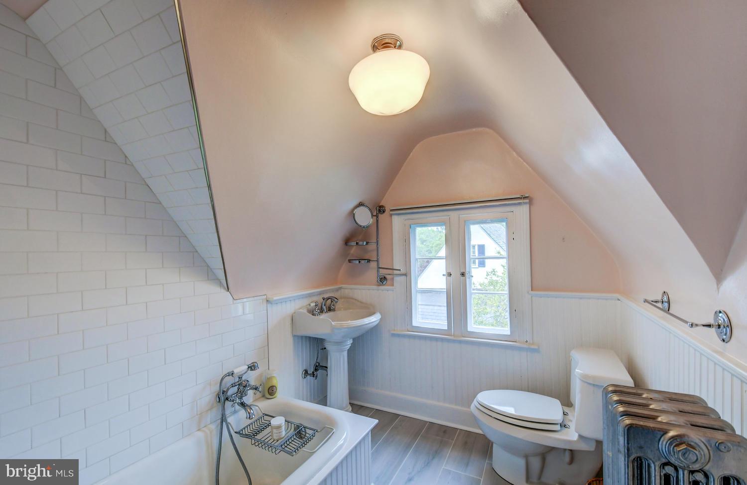 212 Goodale Road Baltimore, MD 21212 - Photo 26 of 39 Newly renovated 3rd full bath on upper level 2