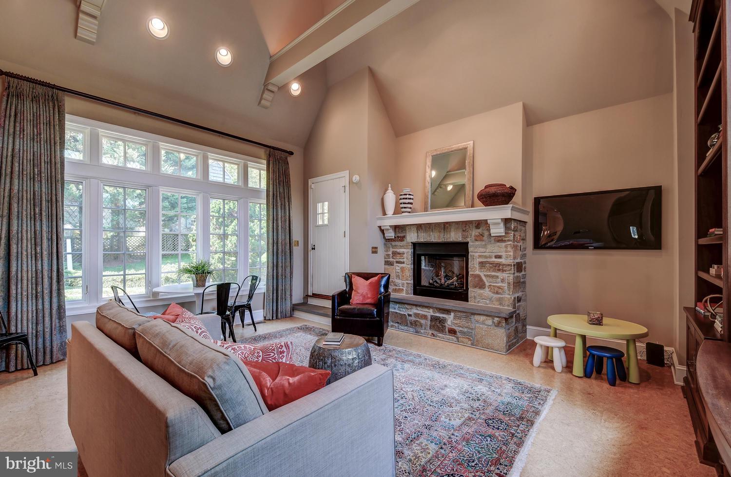 212 Goodale Road Baltimore, MD 21212 - Photo 7 of 39 Gas fireplace & bright lights set the mood