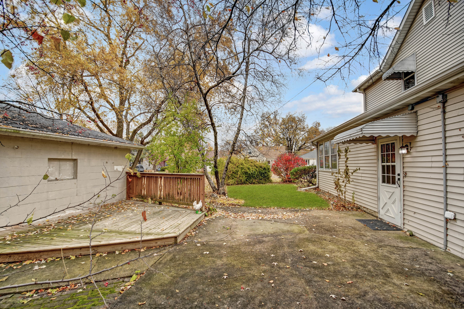 1000 Oneida Street Joliet, IL 60435 - Photo 21 of 21 a view of backyard of the house