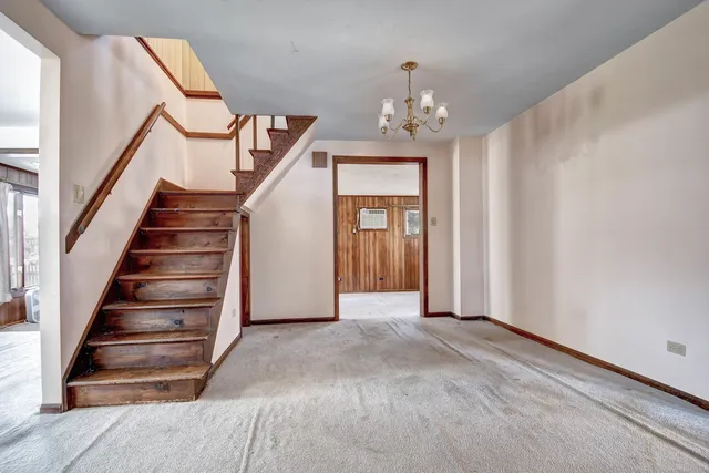 a view of entryway and hall