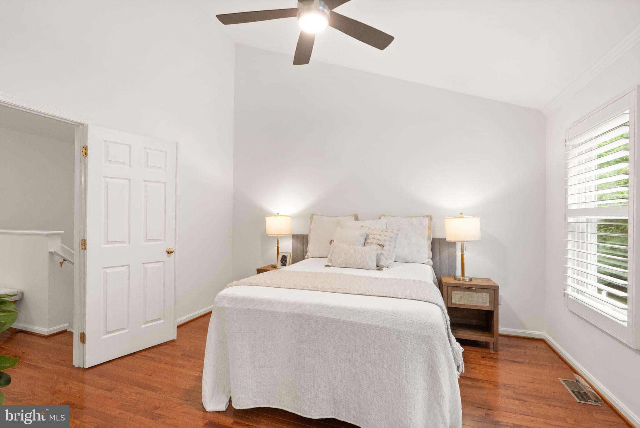 12056 Edgemere Circle Reston, VA 20190 - Photo 35 of 64