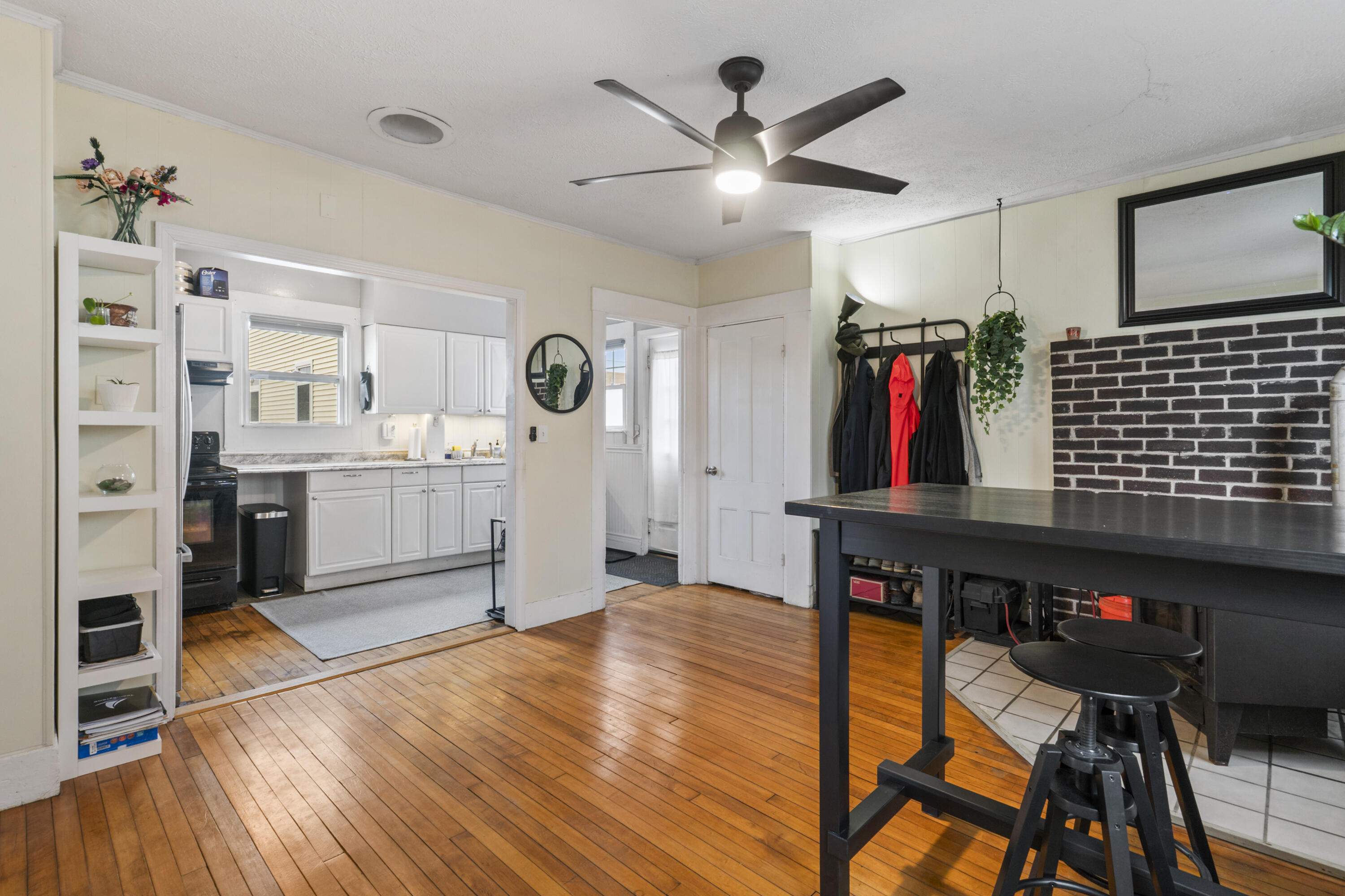 3 Lyman Street Berwick, ME 03901 - Photo 10 of 33 Warm and Comfortable