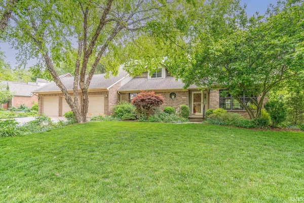 $674,900 | 2901 South Dale Court, Bloomington, IN 47401