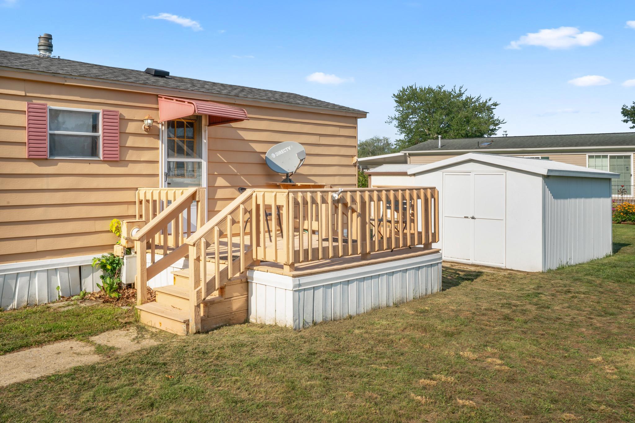 417 Captain Smith Lane Buena, NJ 08310 - Photo 5 of 25 a view of a house with a yard