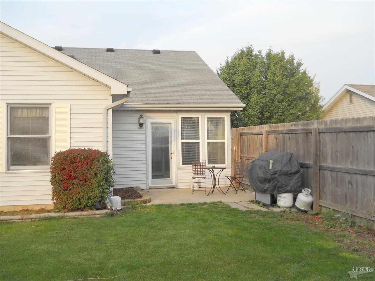 900 Trail Road Auburn, IN 46706 - Photo 2 of 30 Gallery Image 2